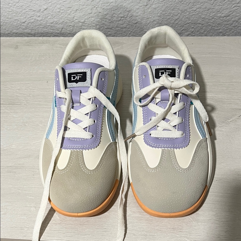 DF Women's Multicolor Sneakers